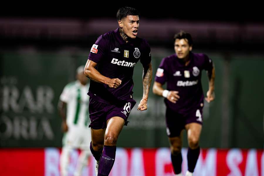Nehuén Pérez abriu o marcador no Rio Ave-FC Porto Nehuén Pérez abriu o marcador no Rio Ave-FC Porto