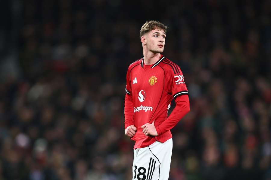 Man Utd caretaker Fletcher pushed about playing sons at Burnley