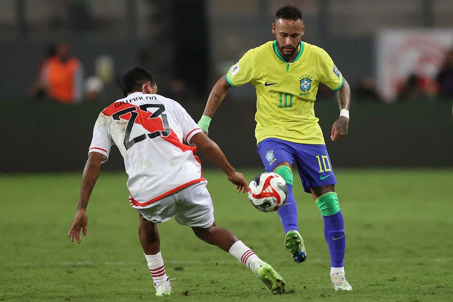 Neymar precisa retomar sua trajetória na Seleção Neymar precisa retomar sua trajetória na Seleção