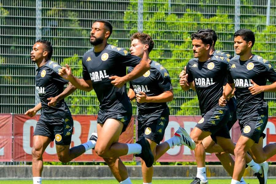 Jogadores do Nacional em ação