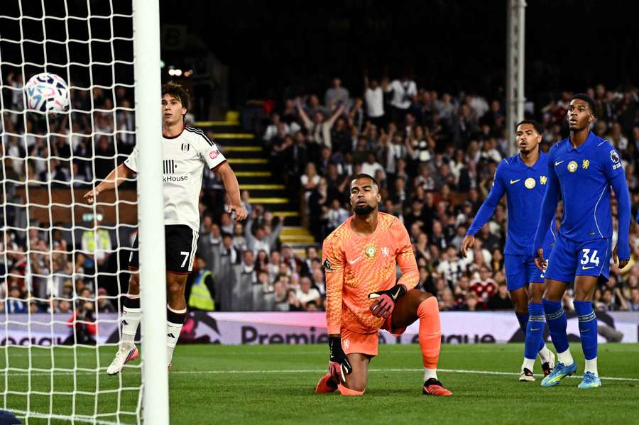 Chelsea's potential Emi Martinez deal may lead to a surprise exit