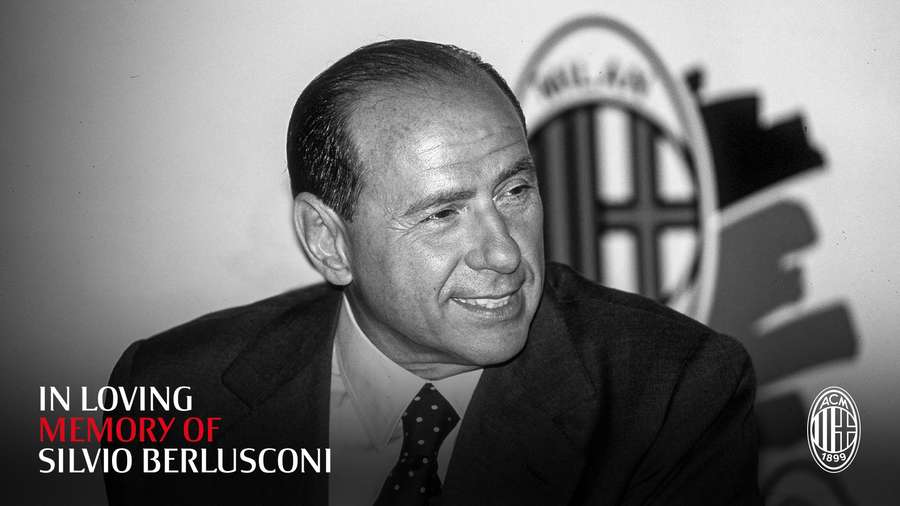 L'omaggio a Berlusconi