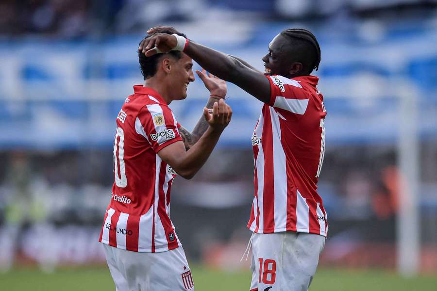 Estudiantes quiere tumbar a Racing en la final Estudiantes quiere tumbar a Racing en la final