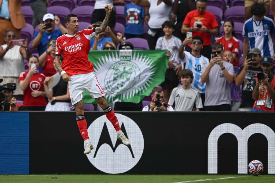 Ángel di María a inscrit un doublé sur penalty