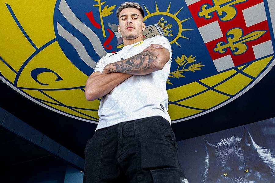 Brian Mansilla assinou com o Arouca até junho de 2028