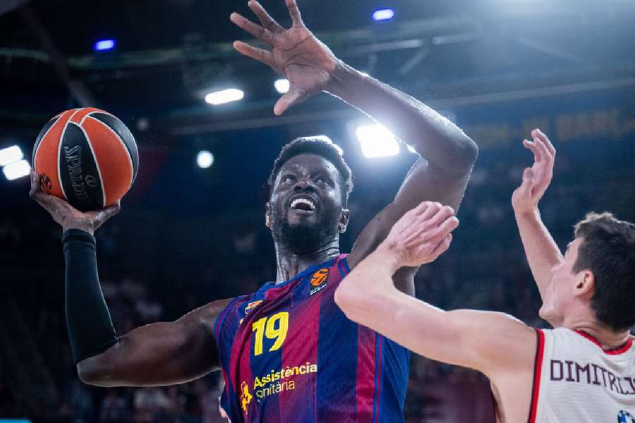 Fall firmó un doble doble ante el Bayern