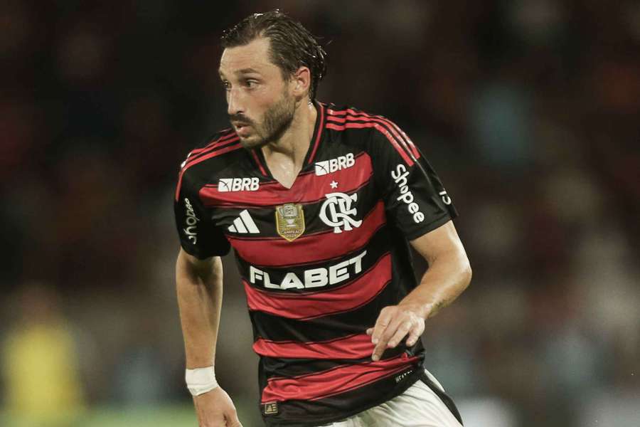 Matías Viña não vai jogar pelo Flamengo em 2026