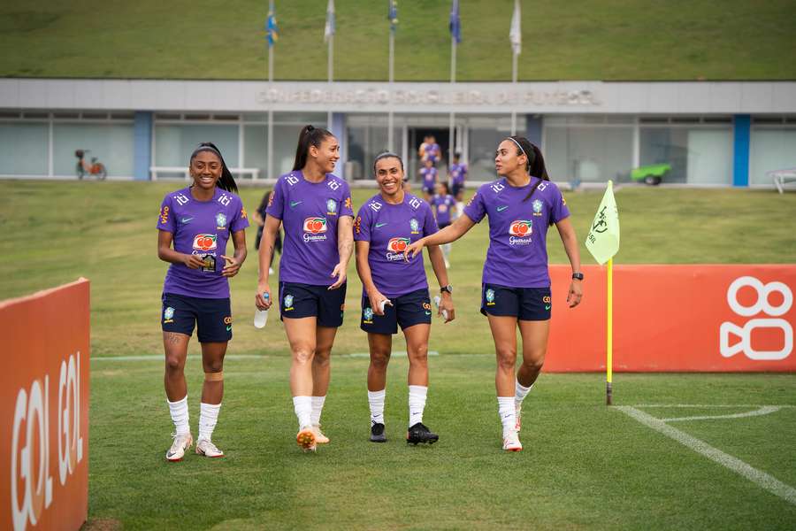 A seleção de futebol feminino não vai para o Chile