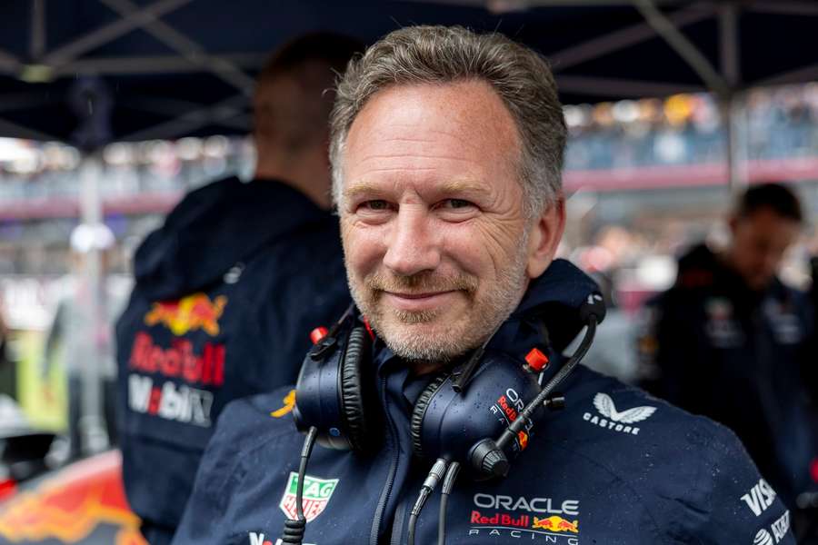 Christian Horner, demis de Red Bull