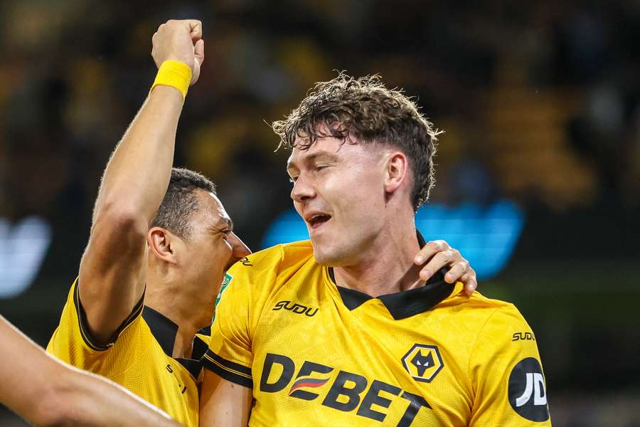Strand Larsen em destaque no Wolves