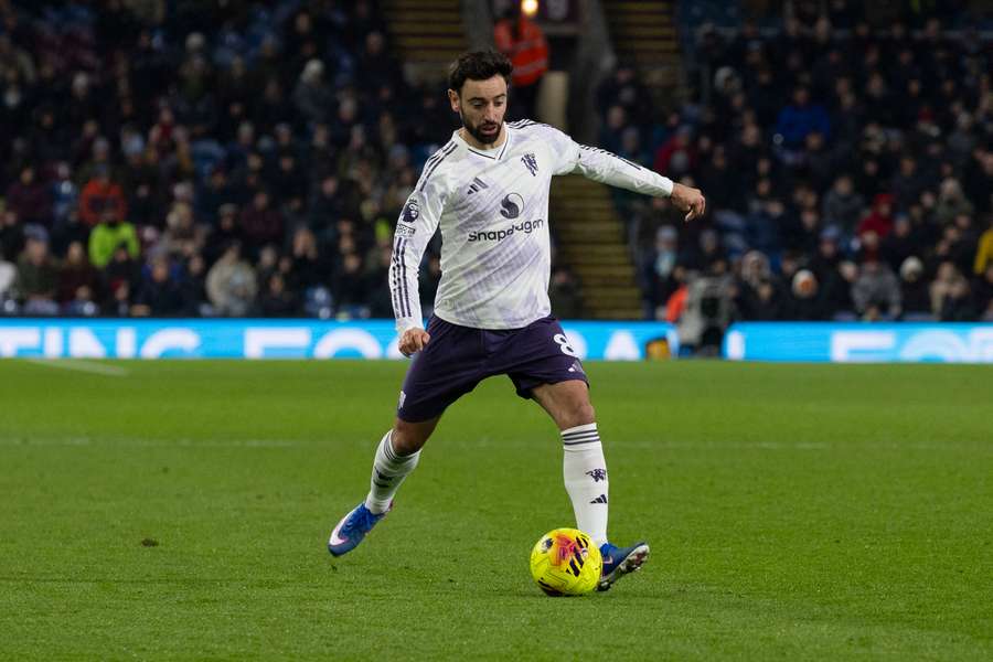 Bruno Fernandes regressou ao onze dos red devils no empate com o Burnley Bruno Fernandes regressou ao onze dos red devils no empate com o Burnley