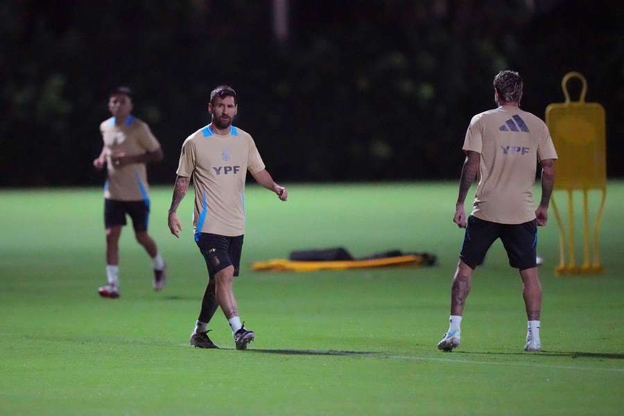 Messi, entrenando en Fort Lauderdale con sus compañeros de selección