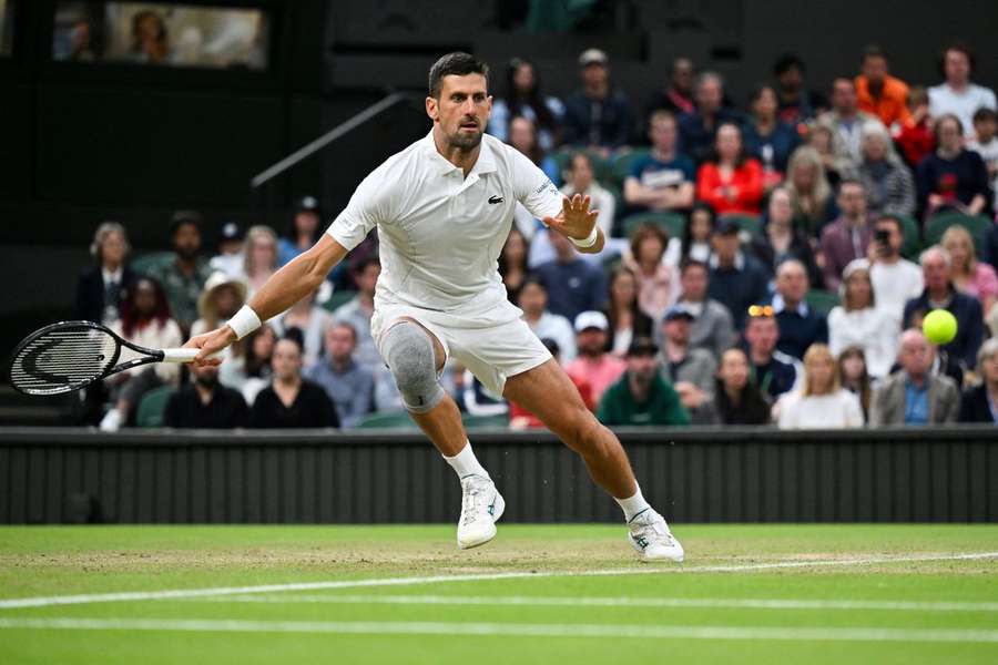 Novak Djokovic powalczy o swój piętnasty ćwierćfinał Wimbledonu 