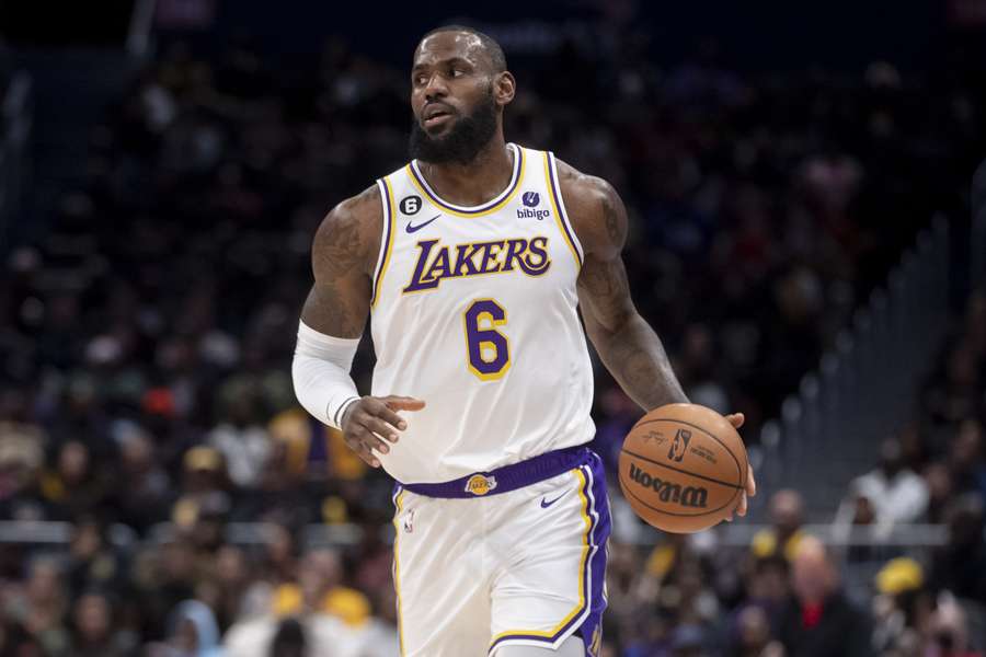 LeBron James heeft nog 178 punten nodig voor het record van Abdul-Jabbar