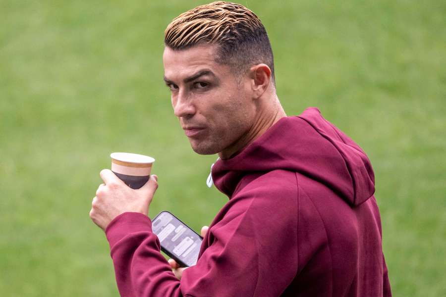 Cristiano Ronaldo ficou no banco contra a Noruega Cristiano Ronaldo ficou no banco contra a Noruega