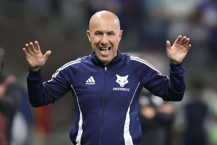 Leonardo Jardim levou o Cruzeiro ao terceiro lugar do Brasileirão e às meias-finais da Taça do Brasil