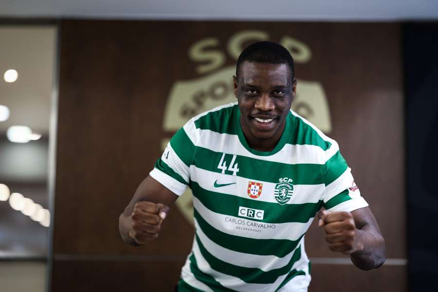 Moga com a camisola do Sporting