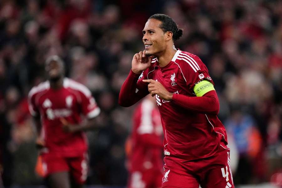 Van Dijk celebra el 3-2