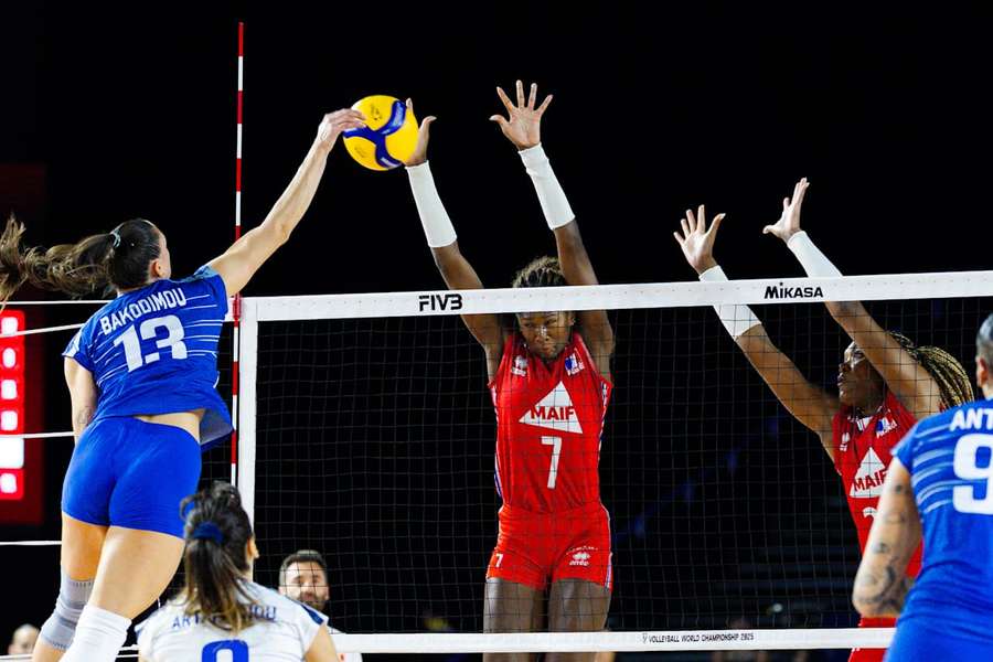 Les Bleues ont dû cravacher.