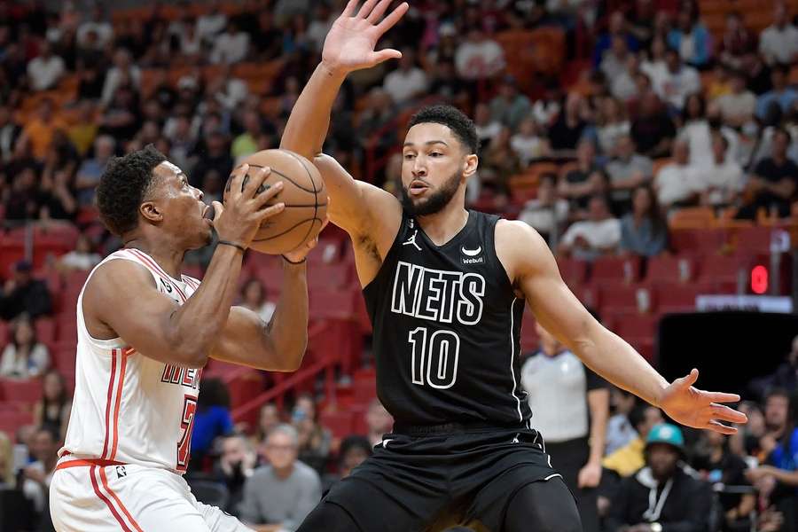 NBA: Nets învinge Heat, dar îl pierde pe Durant/76ers se impune în Detroit
