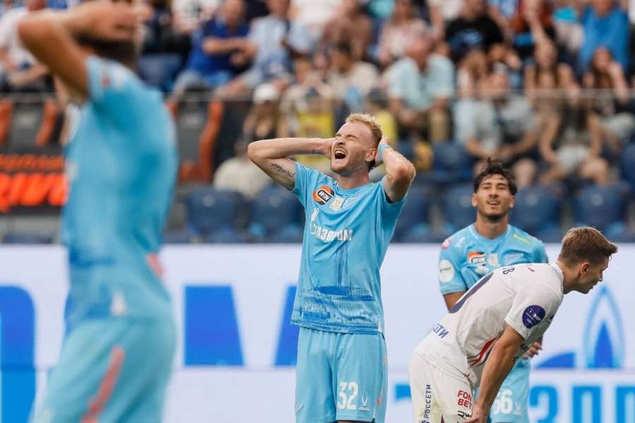 Adolfo Gaich, con Zenit Adolfo Gaich, con Zenit