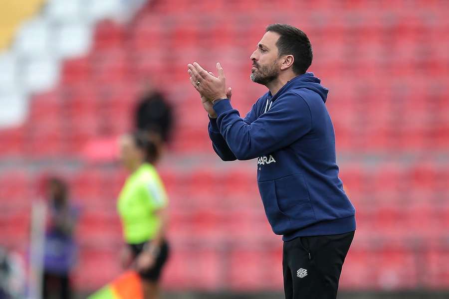 Vasco Matos permanece no Santa Clara