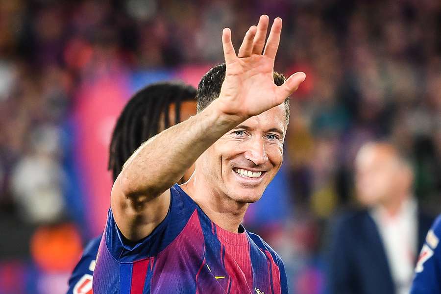 Lewandowski żegna się z Barceloną z podniesioną głową. "Zostajął jedną z legend klubu" Lewandowski żegna się z Barceloną z podniesioną głową. "Zostajął jedną z legend klubu"