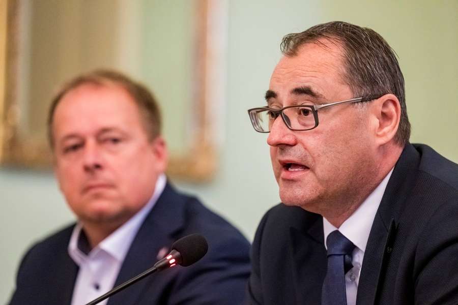 Ministr sportu, prevence a zdraví Boris Šťastný a předseda Fotbalové asociace ČR David Trunda Ministr sportu, prevence a zdraví Boris Šťastný a předseda Fotbalové asociace ČR David Trunda