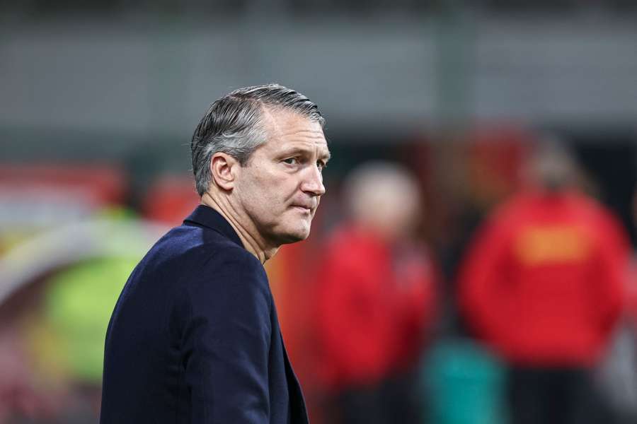 "C'est une honte !", Létang pète encore un plomb contre l'arbitrage lors de Lille-Rennes "C'est une honte !", Létang pète encore un plomb contre l'arbitrage lors de Lille-Rennes