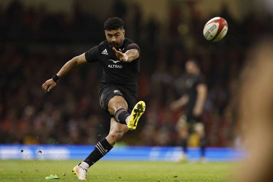 New Zealand eased past Wales last weekend with Mo'unga at 10