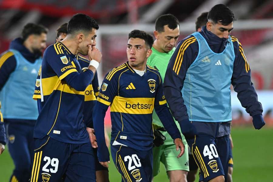 Los jugadores de Boca, tras el partido ante Huracán