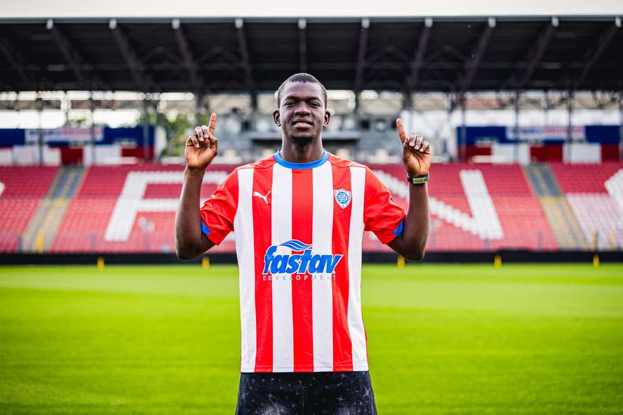 Další posilou Zbrojovky se stal Amadou Dante. Další posilou Zbrojovky se stal Amadou Dante.