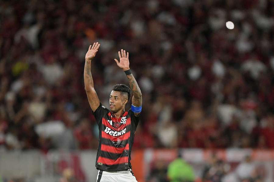 Bruno Henrique está apto para atuar pelo Flamengo Bruno Henrique está apto para atuar pelo Flamengo
