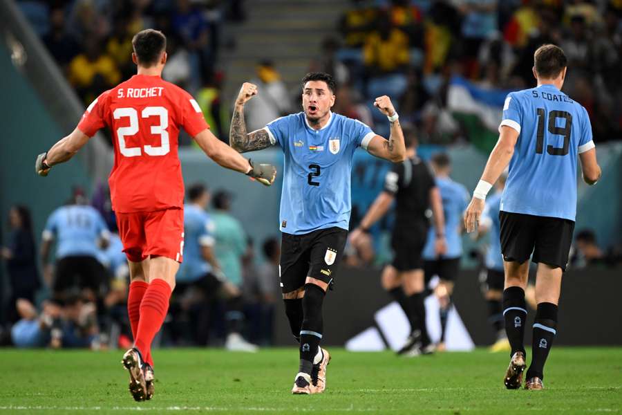 Giménez agrediu um oficial da FIFA e insultou os árbitros do jogo com o Gana