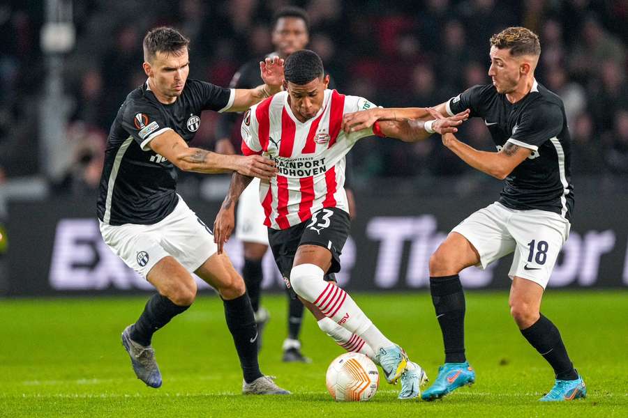 Savio wil floreren bij PSV voordat hij zijn droom in de Premier League waarmaakt