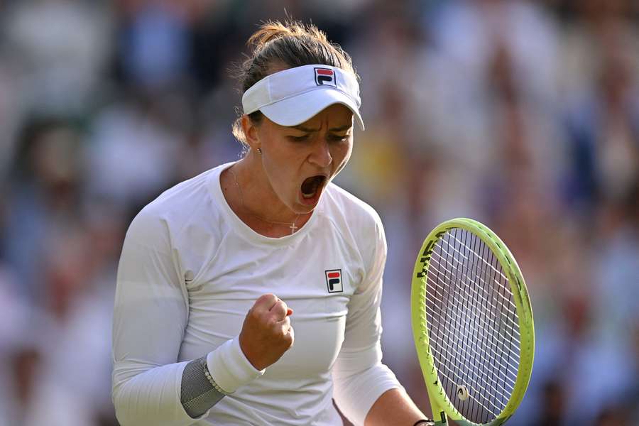 Barbora Krejčíková je už čtvrtou českou finalistkou Wimbledonu v tomto století.