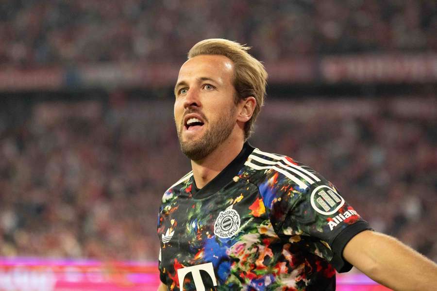 Kane nie skupia się na słownej konfrontacji. Kane nie skupia się na słownej konfrontacji.