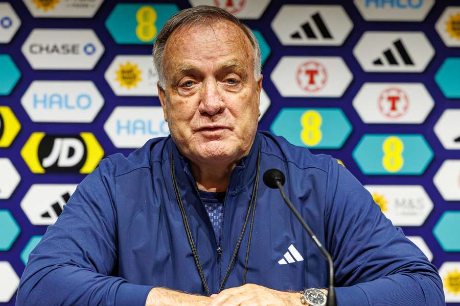 Advocaat hat sich zu einem Comeback überreden lassen Advocaat hat sich zu einem Comeback überreden lassen