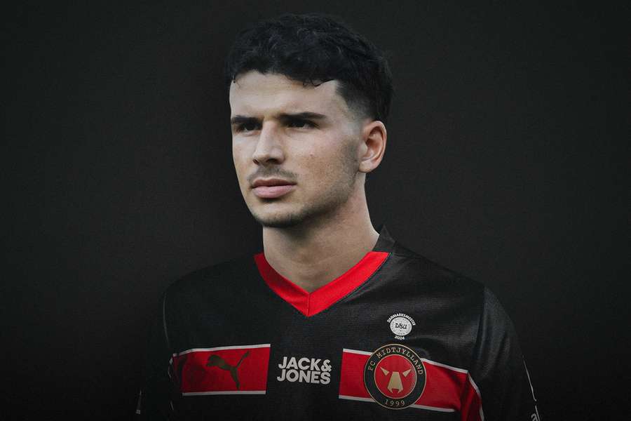 Dani Silva vai jogar na Dinamarca