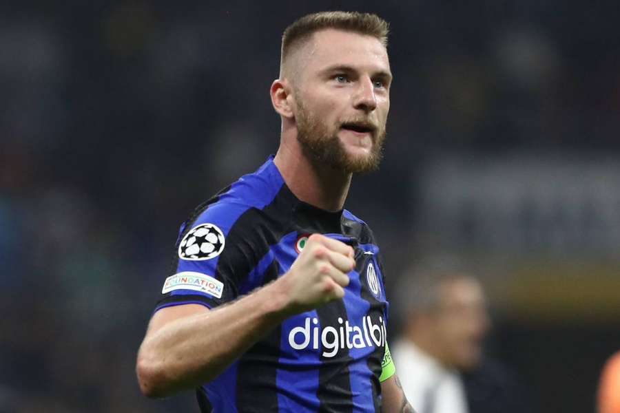 Milan Škriniar bude muset sundat kapitánskou pásku.