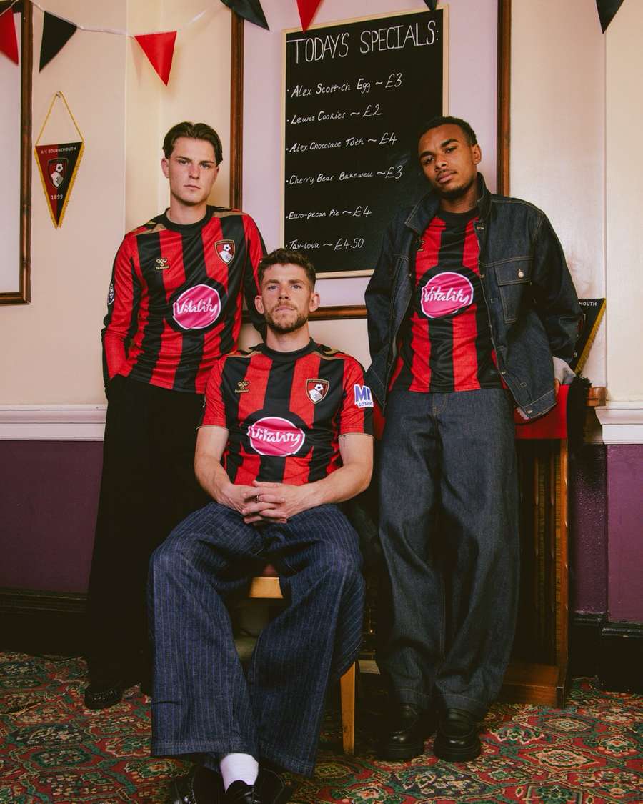 Bournemouth home kit Bournemouth home kit
