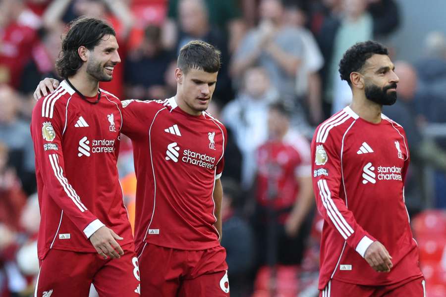 O Liverpool levou a melhor em um disputado duelo em Anfield O Liverpool levou a melhor em um disputado duelo em Anfield