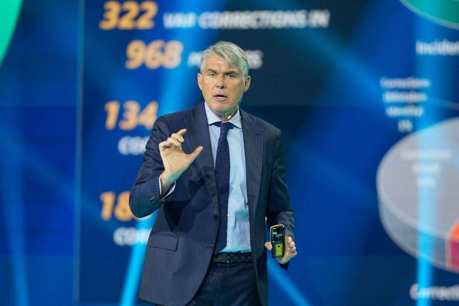 Šéf rozhodčích UEFA Roberto Rosetti. Šéf rozhodčích UEFA Roberto Rosetti.
