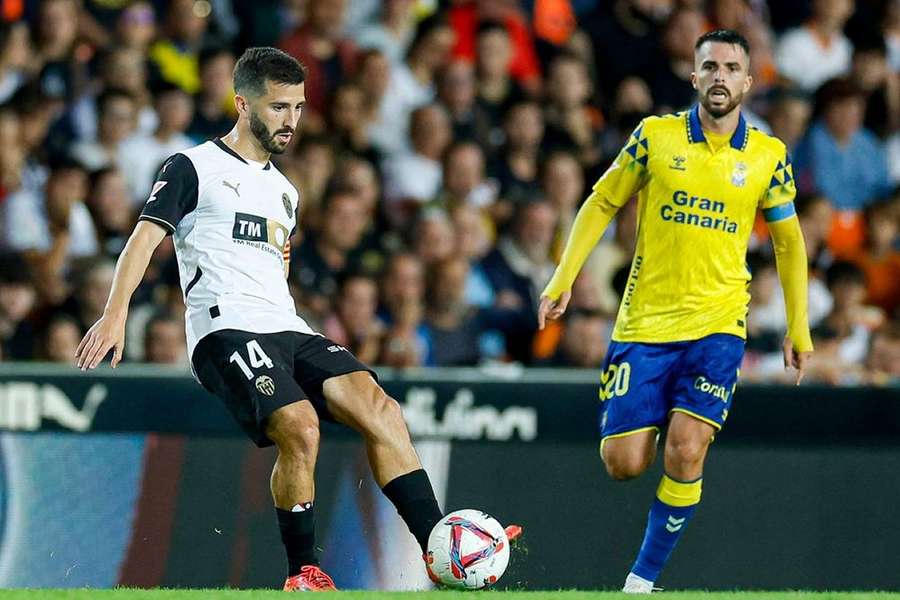 Valencia defender Gaya: How I plan to stop Yamal