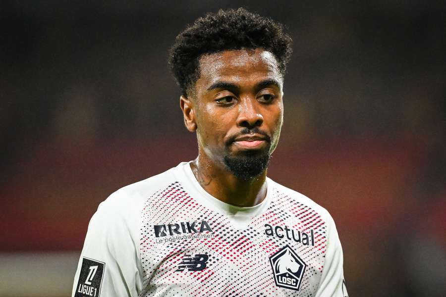 England midfielder Gomes completes Marseille switch