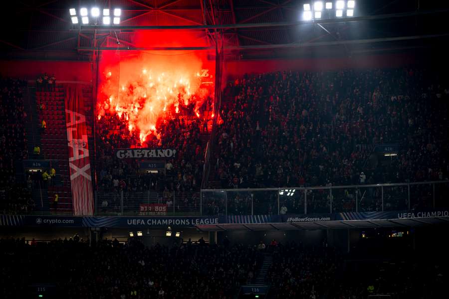 Il settore ospiti durante Ajax-Benfica