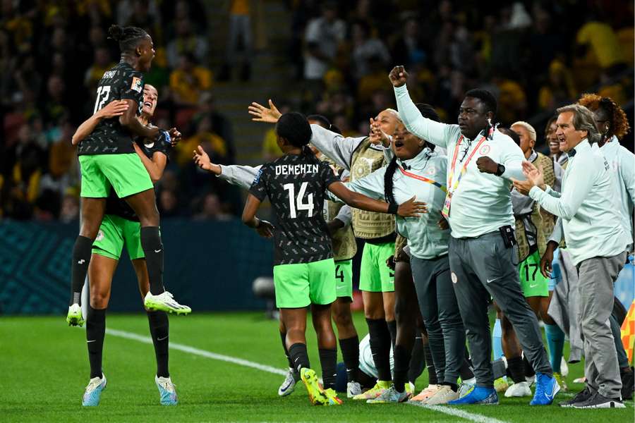 Nigeria celebrate Uchenna Kanu's equalising goal