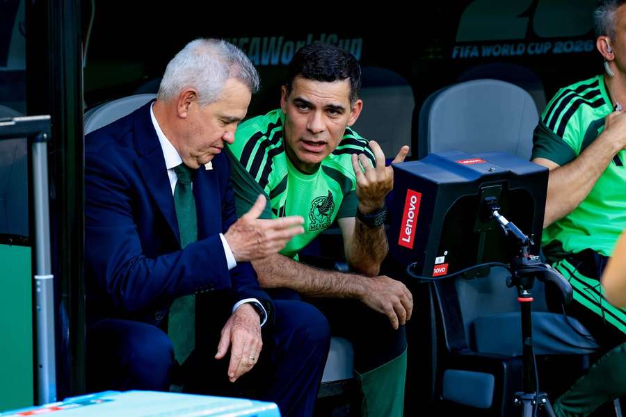 Márquez pôsobil posledné takmer dva roky pri národnom tíme ako asistent. Márquez pôsobil posledné takmer dva roky pri národnom tíme ako asistent.