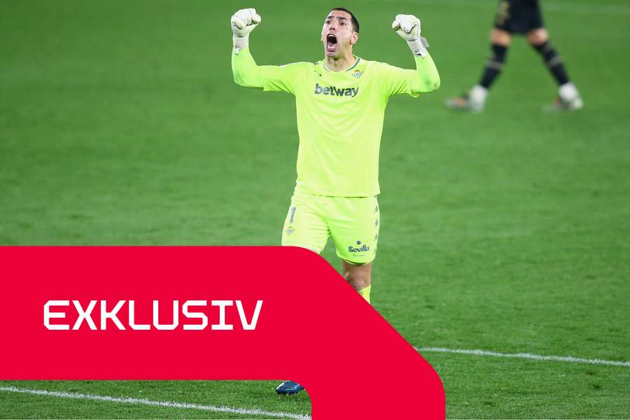 Joel Robles feiert 2021 den Sieg von Betis gegen Alavés in LaLiga