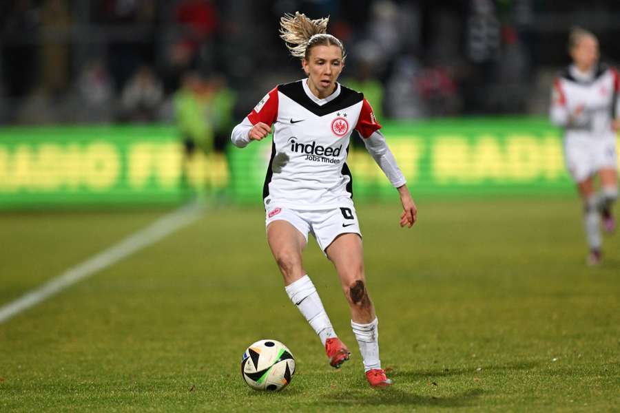 Elisa Senß und die Eintracht wollen näher an den FC Bayern heranrücken.